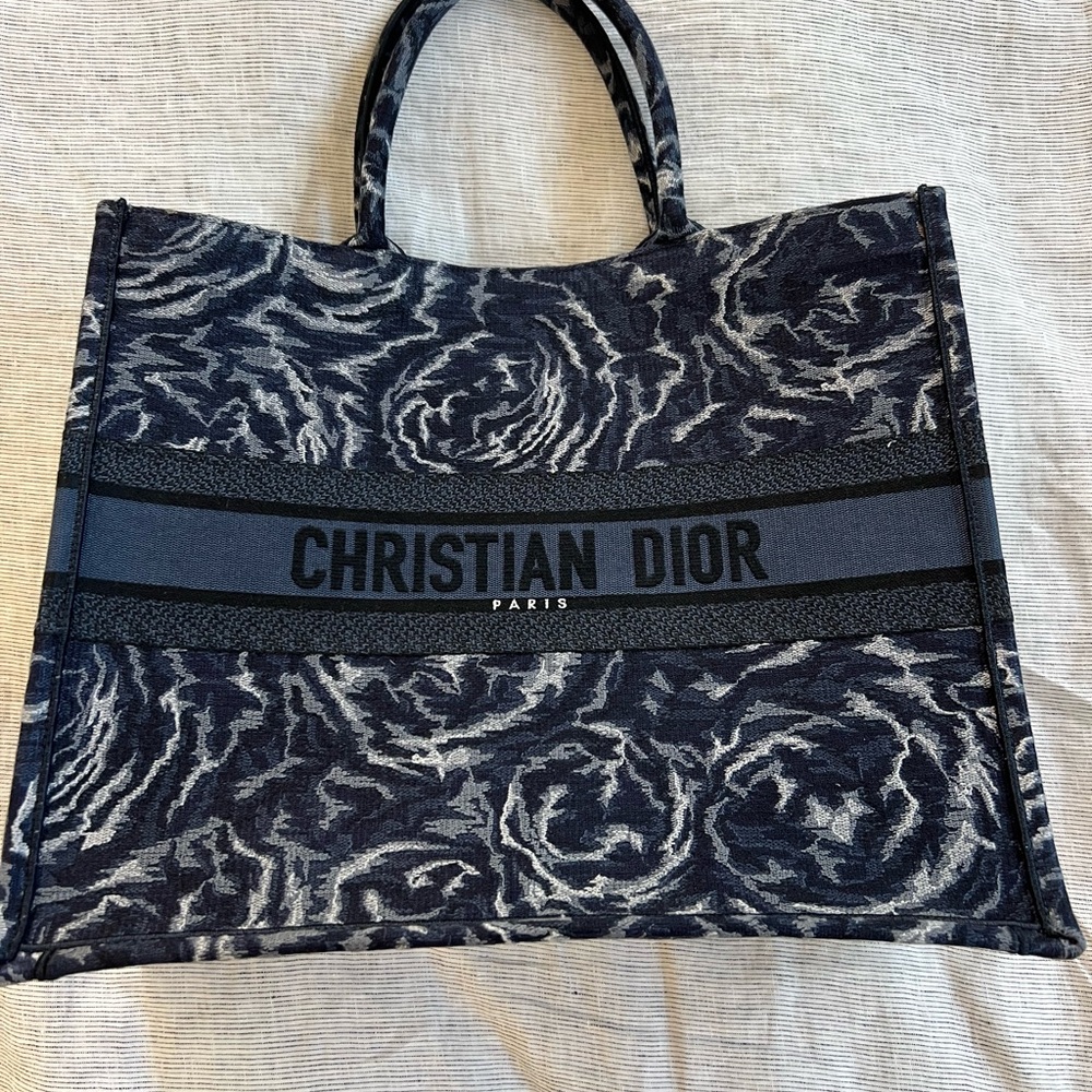 Dior Medium Book Tote blue roses